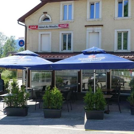 Hotel Restaurant Du Moulin Fleurier Exteriör bild
